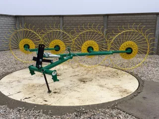 rake, 4 star, suspended (6)